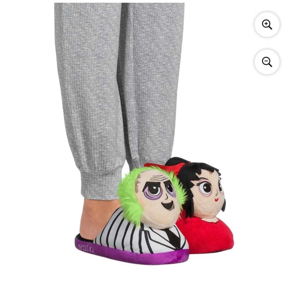 💜Beetlejuice Women's Slippers size:7-8